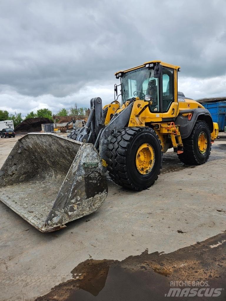 Volvo L 110 H Pale gommate