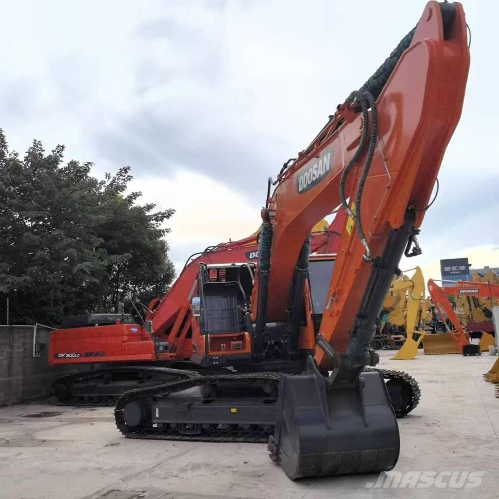 Doosan DX 300 Escavatori cingolati