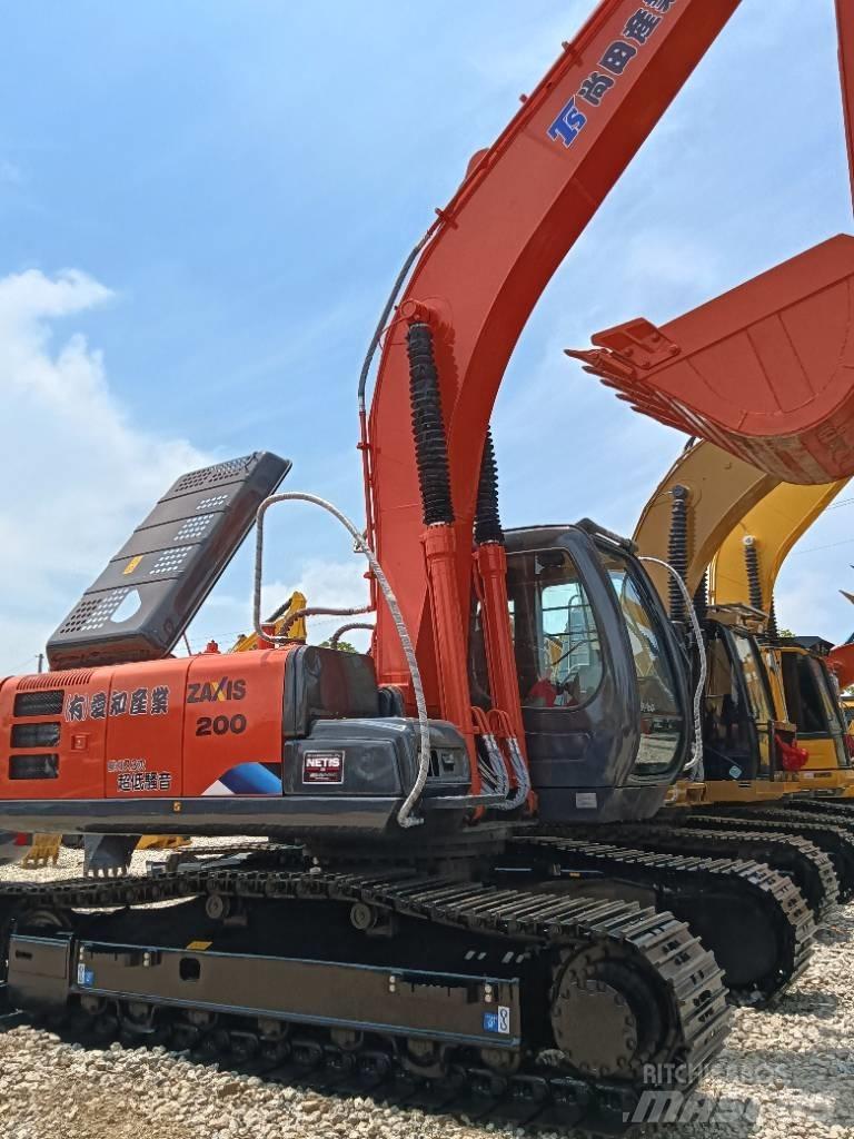 Hitachi ZX 200 Escavatori medi 7t - 12t