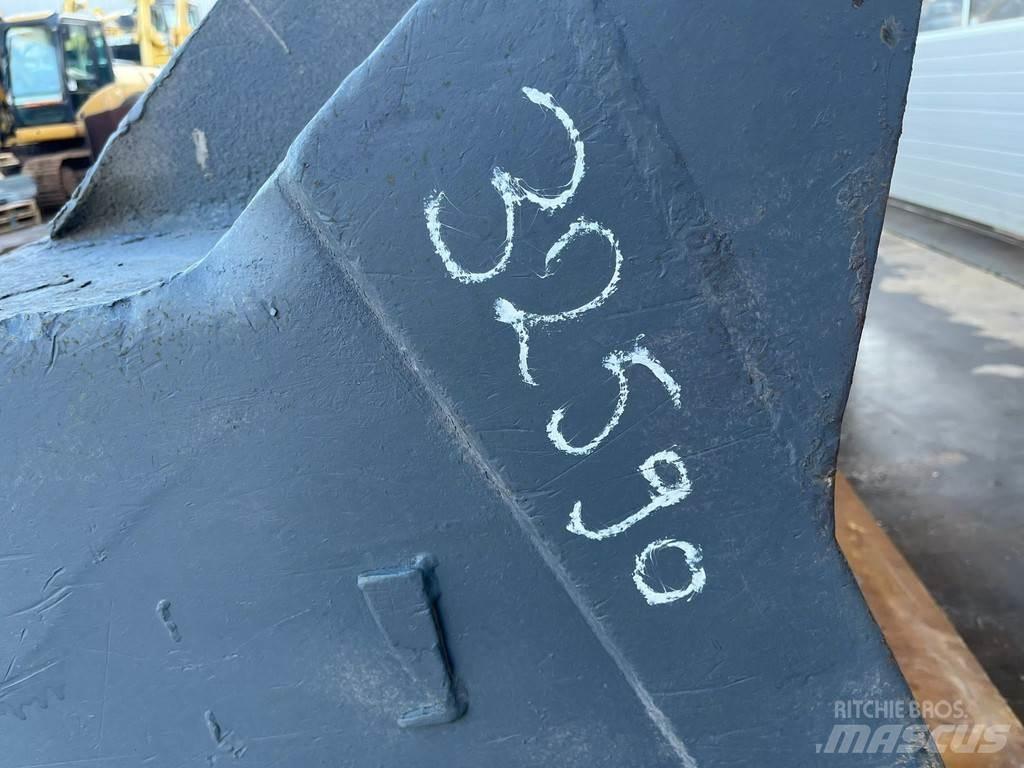 CAT Bucket 950 Benne