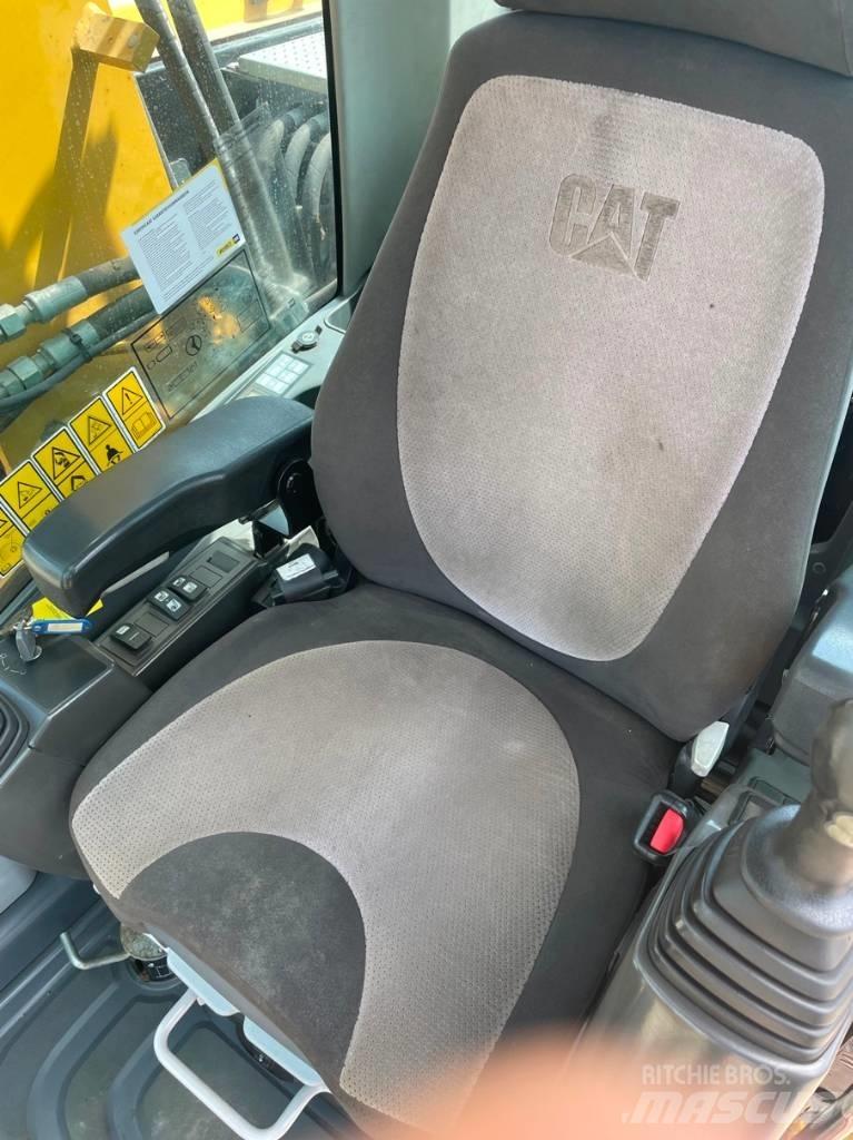 CAT M 313 D Escavatori gommati