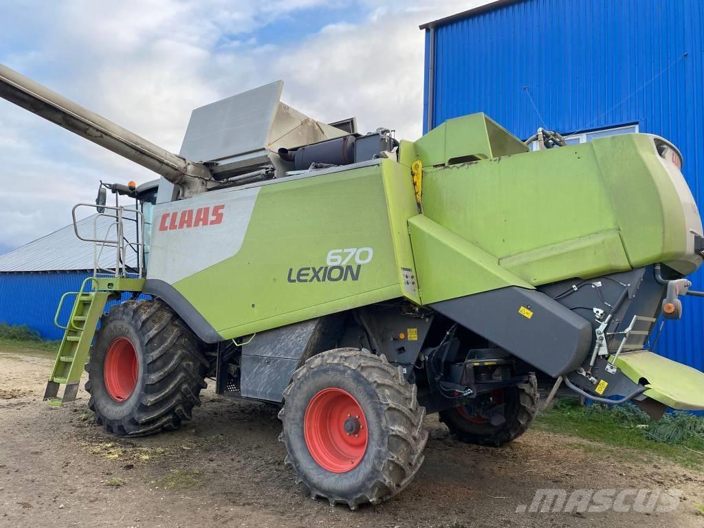CLAAS Lexion 670 Mietitrebbiatrici