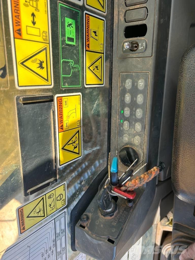 CAT 323 F L Escavatori cingolati