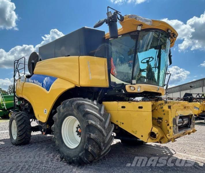 New Holland CR 980 Mietitrebbiatrici