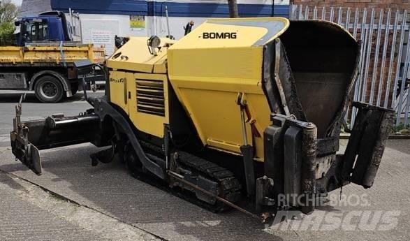 Bomag BF 223 C Finitrici
