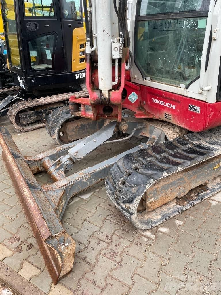 Takeuchi TB 260 Miniescavatori
