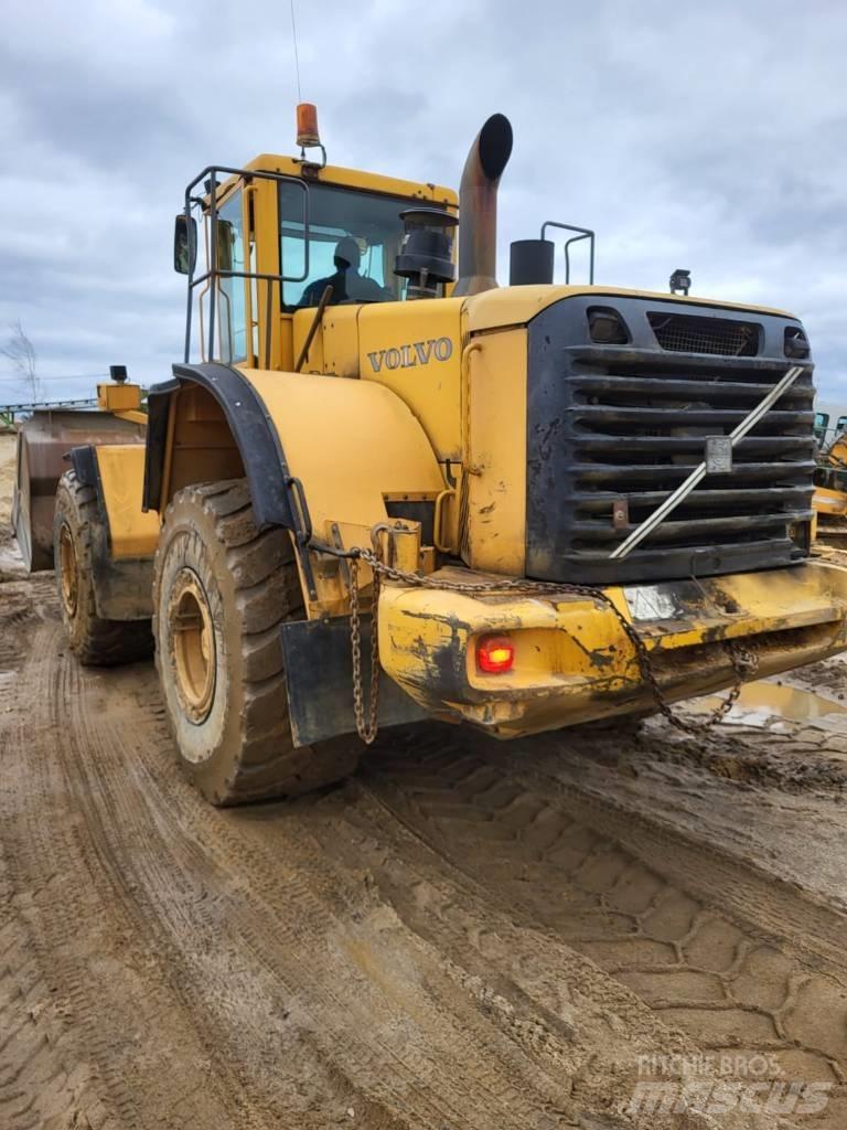 Volvo L 180 E Pale gommate