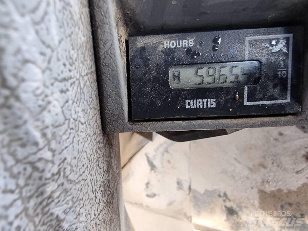 Doosan DL 450 Pale gommate
