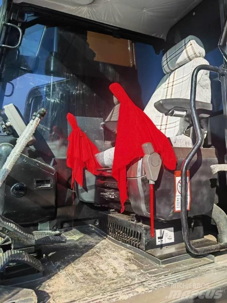 Sany 235C Escavatori cingolati