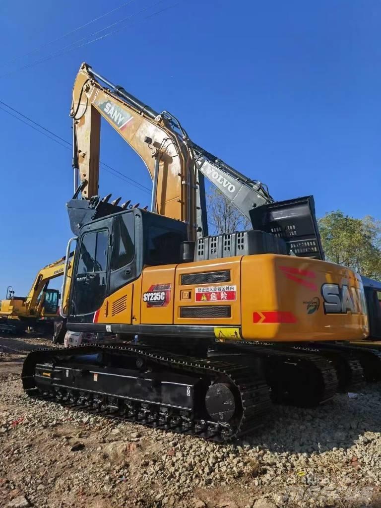 Sany 235C Escavatori cingolati