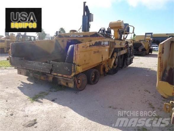 CAT AP-1000B Finitrici