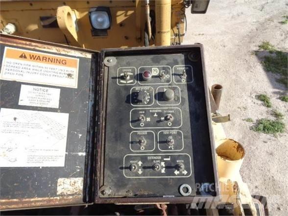 CAT AP-1000B Finitrici