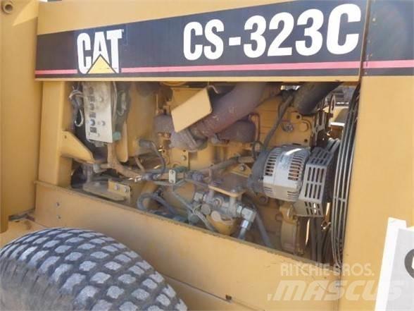 CAT CS-323C Rulli monotamburo