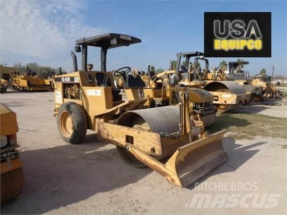 CAT CS-323C Rulli monotamburo