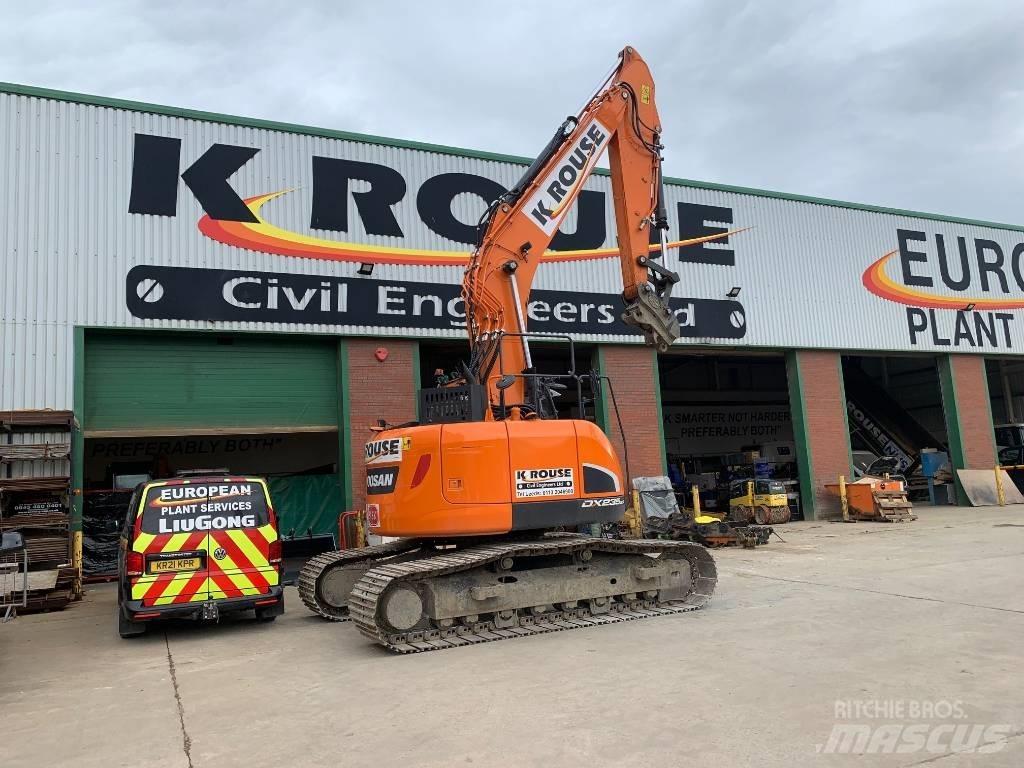 Doosan DX 235 LCR-5 Escavatori cingolati
