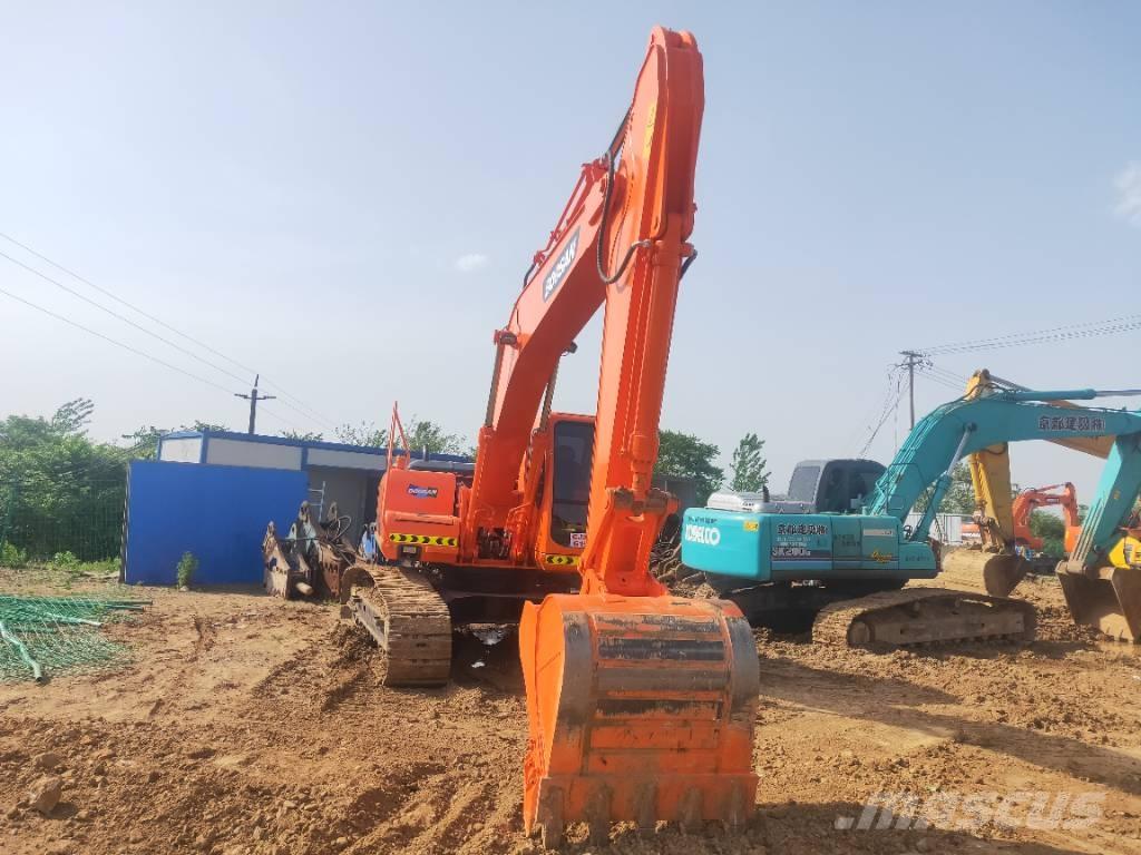 Doosan DH220LC-7 Escavatori cingolati