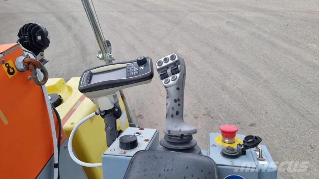  UNICUT 600 FLOOR SAW Seghe per roccia e cemento