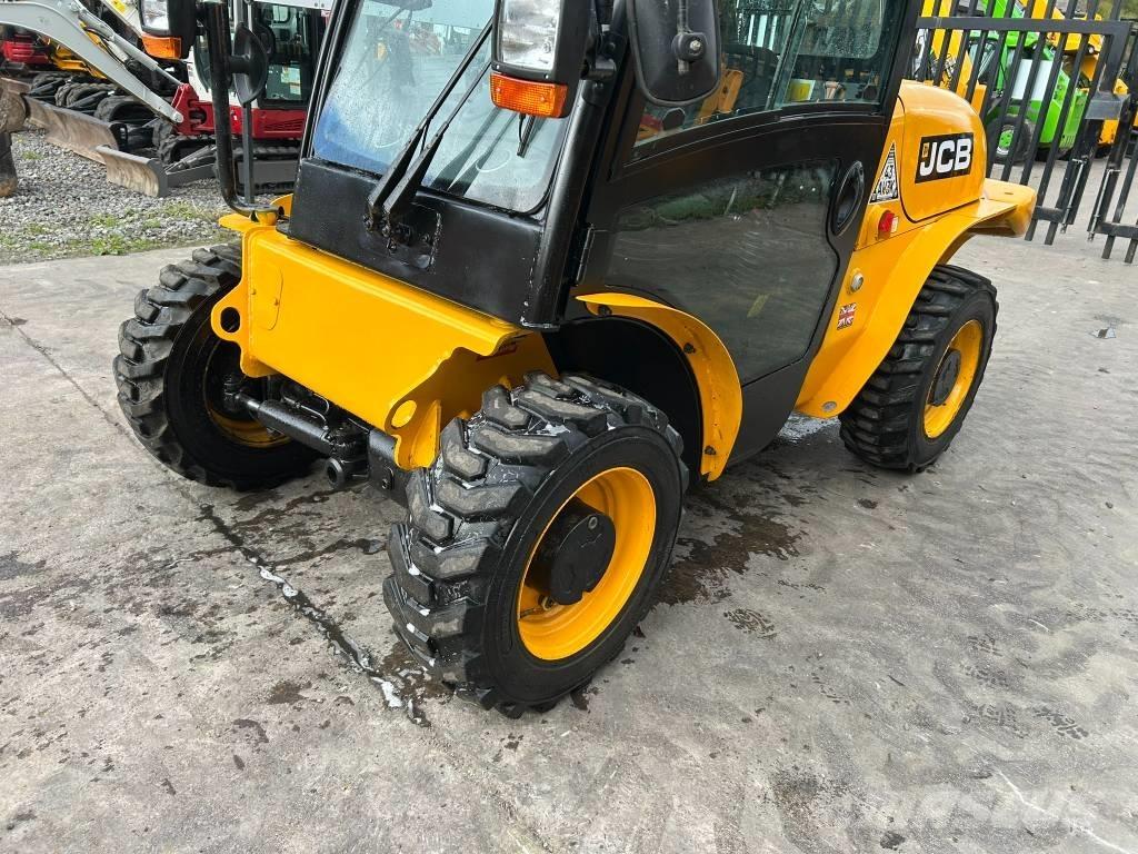 JCB 520-40 Sollevatori telescopici