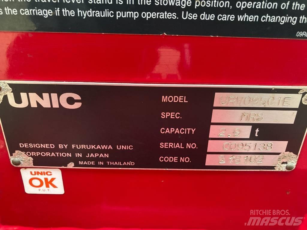 Unic URW-095 Mini gru