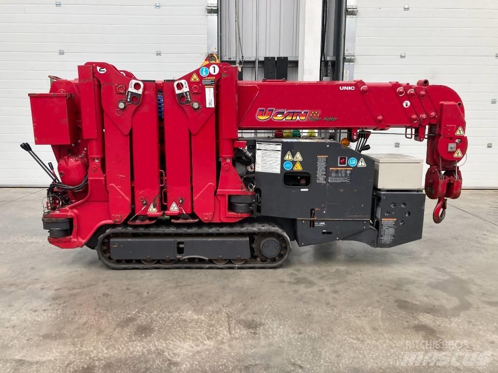 Unic URW-095 Mini gru