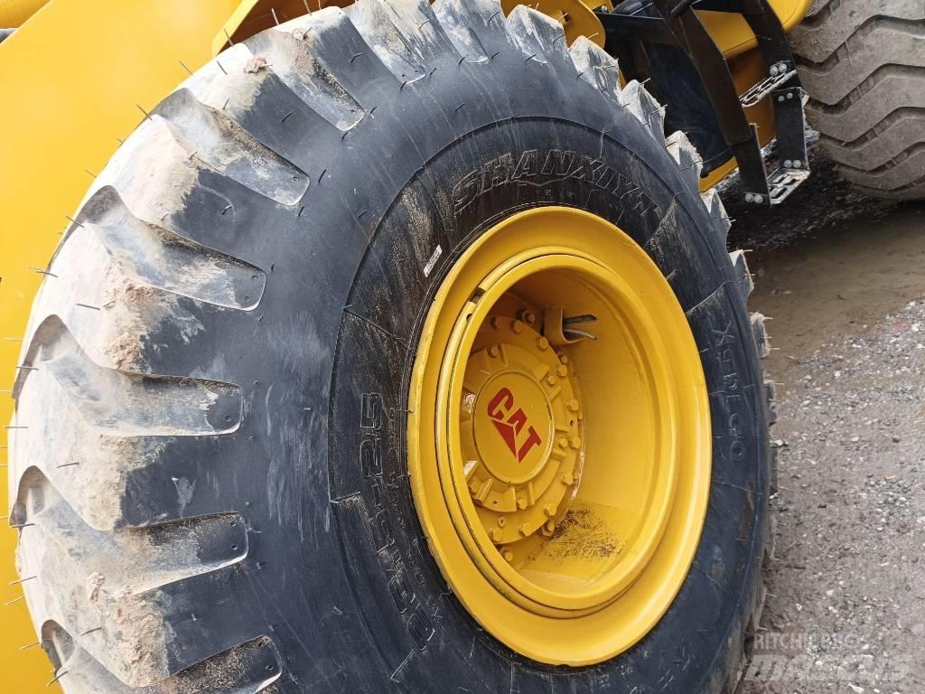 CAT 966 H Pale gommate