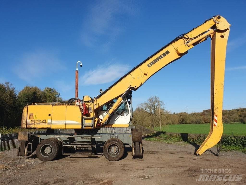 Liebherr A 934 C Movimentazione rifiuti