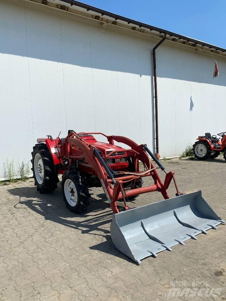 Mitsubishi MT33+tur Trattori compatti