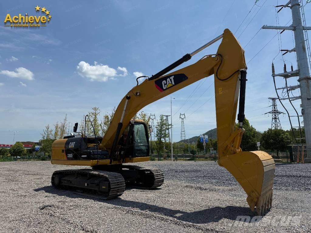 CAT 320 D2 Escavatori cingolati