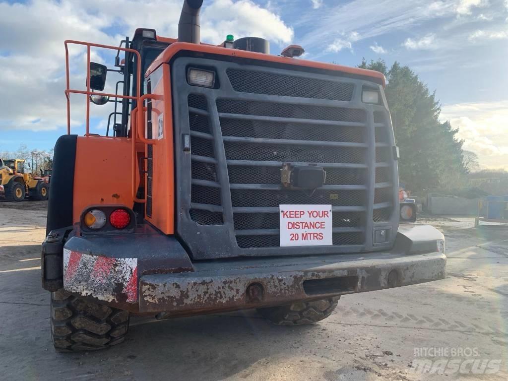Doosan DL 450-5 Pale gommate