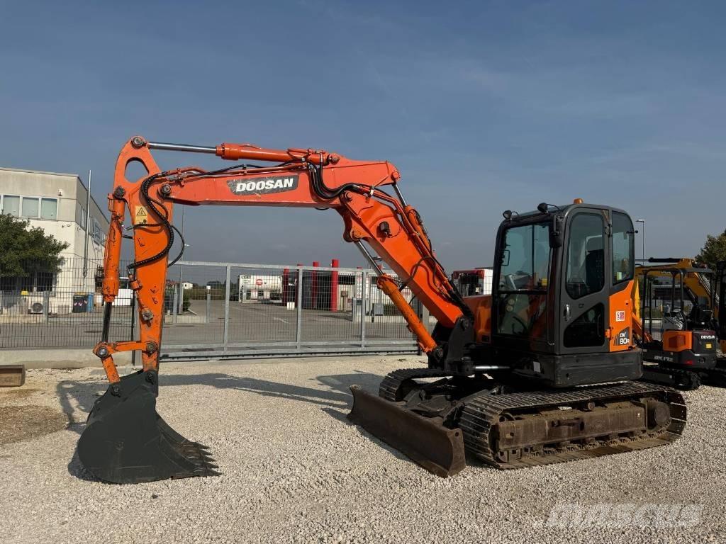 Doosan DX 80 R Escavatori medi 7t - 12t