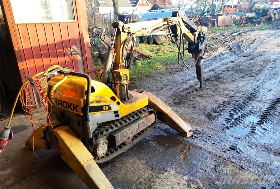 Brokk 90 Escavatori da demolizione