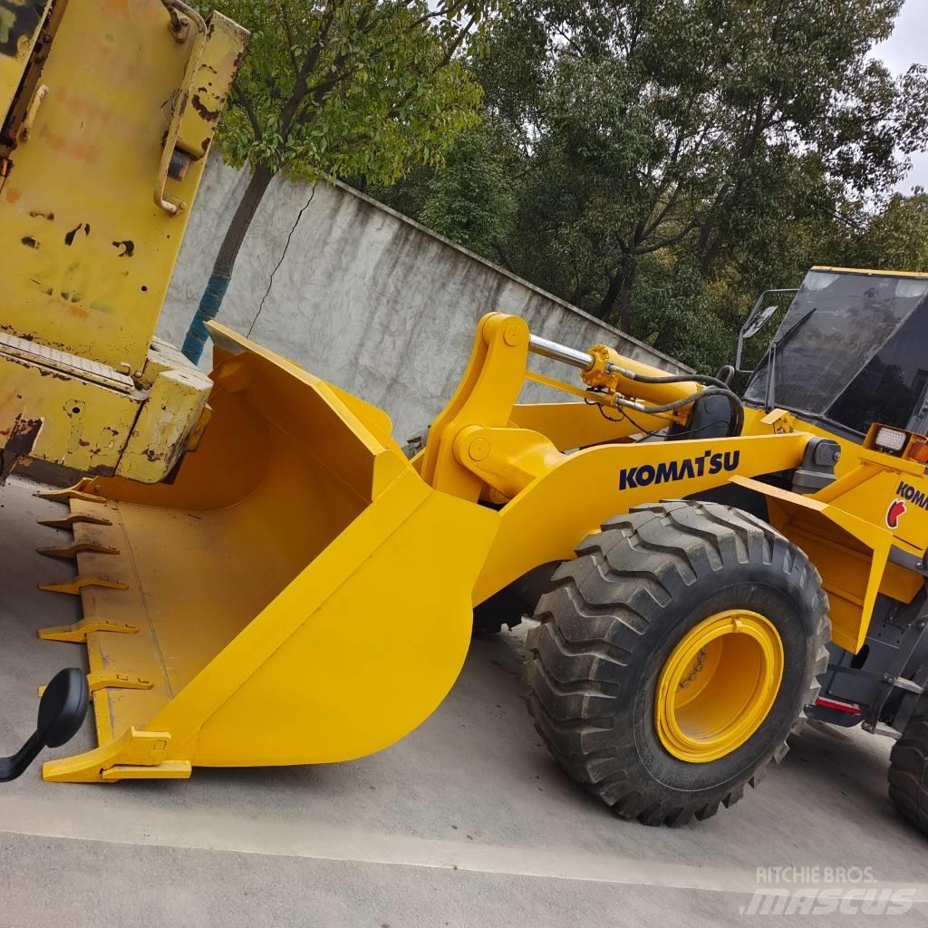 Komatsu WA 380-3 Pale gommate