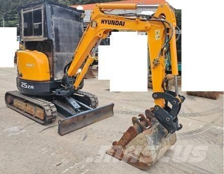 Hyundai Robex 25 Z Miniescavatori