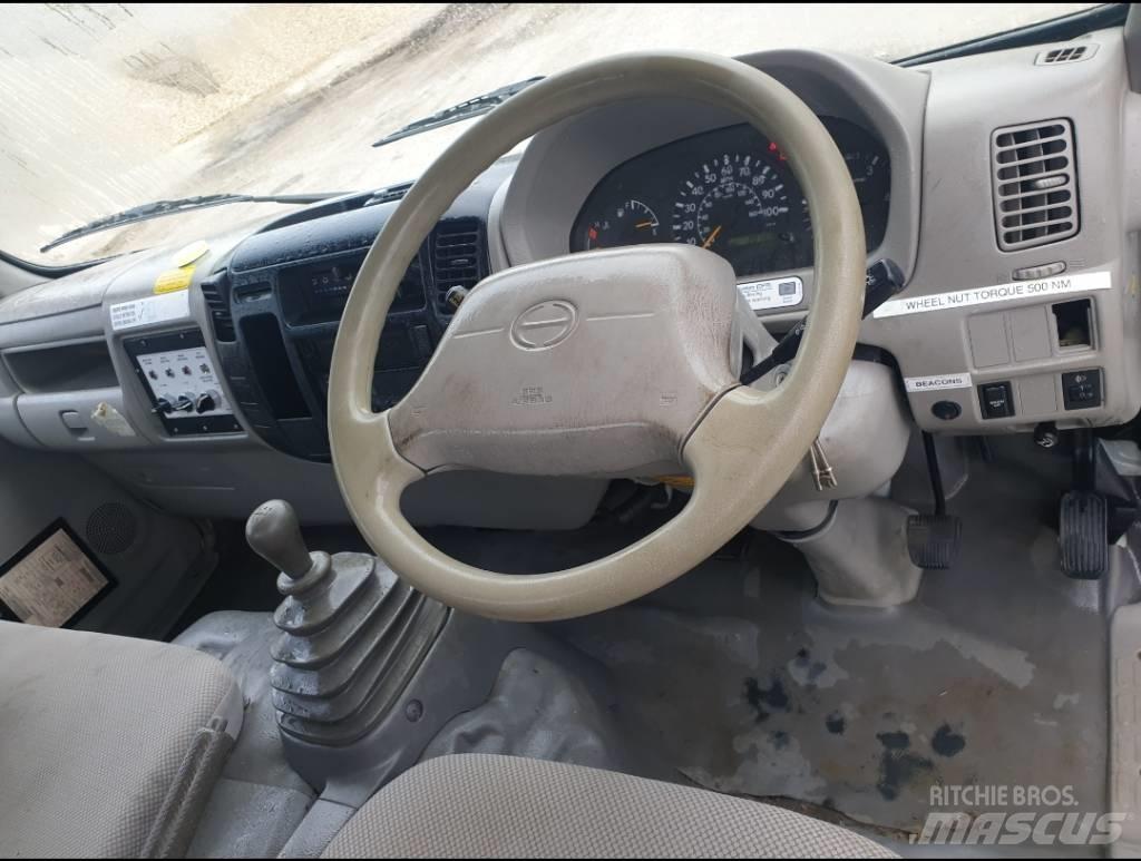 Hino 300 Camion altro