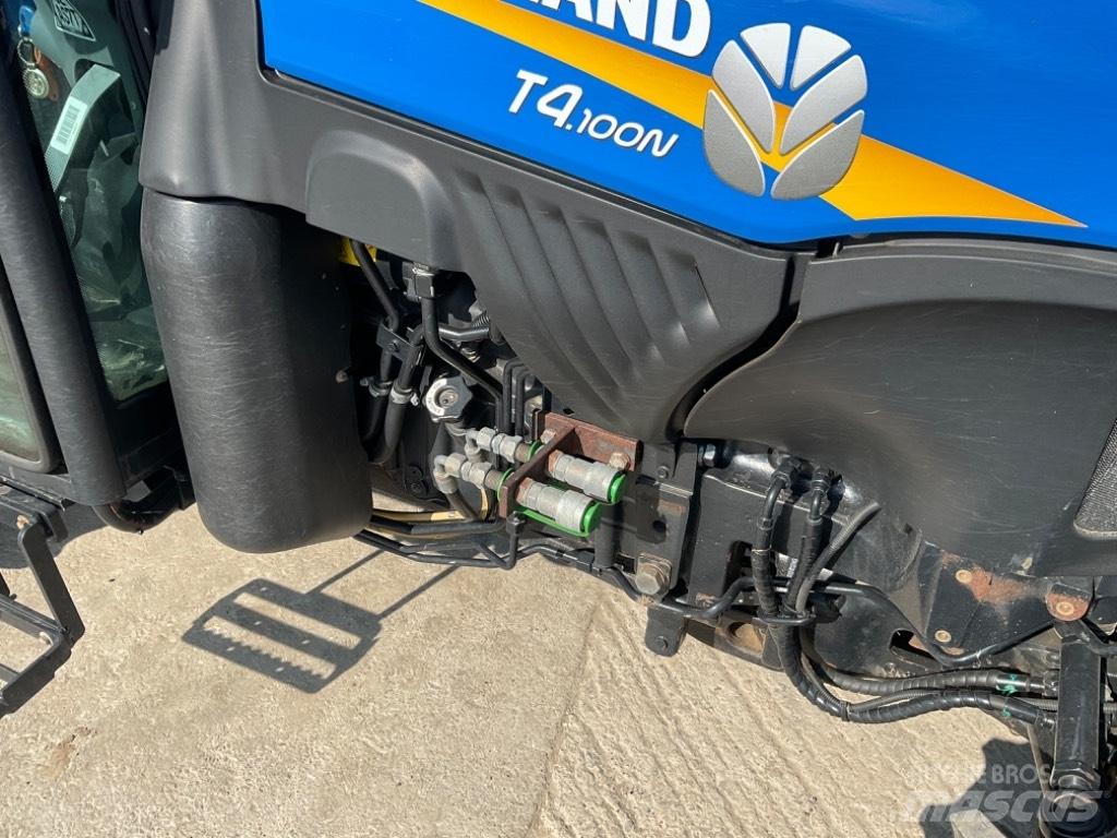 New Holland T 4.100 Trattori