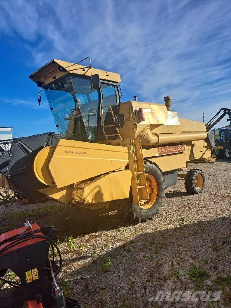 New Holland 8030 H Mietitrebbiatrici