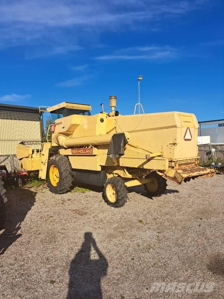 New Holland 8030 H Mietitrebbiatrici