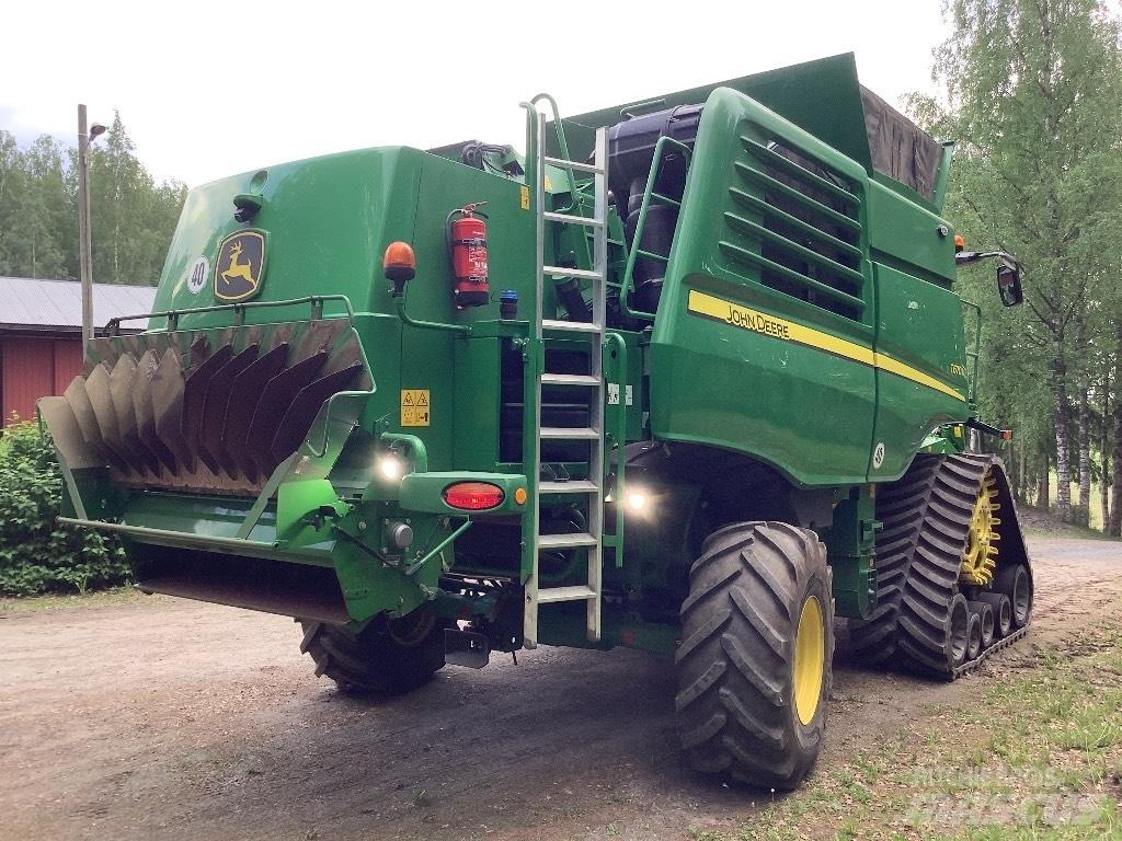John Deere T 670 Mietitrebbiatrici