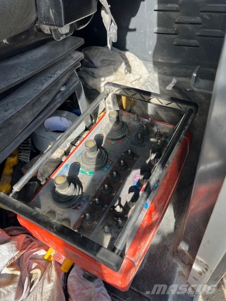 Sandvik DX 800i Perforatrici di superficie