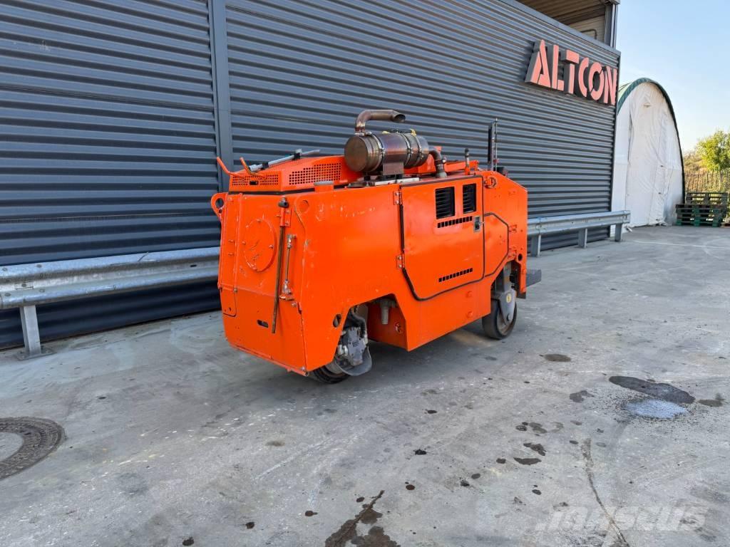 Wirtgen W 350 Fresa a freddo per asfalto