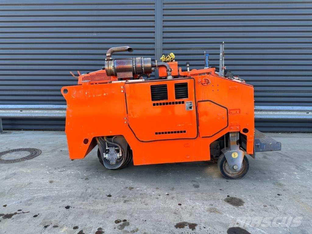 Wirtgen W 350 Fresa a freddo per asfalto