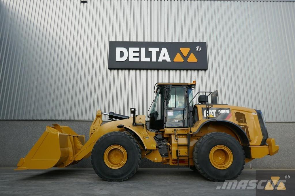 CAT 966M Pale gommate