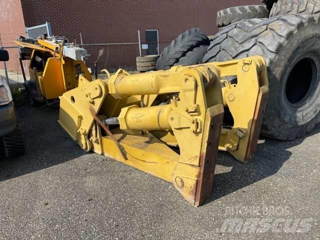 CAT D 8 R Ripper Altri componenti
