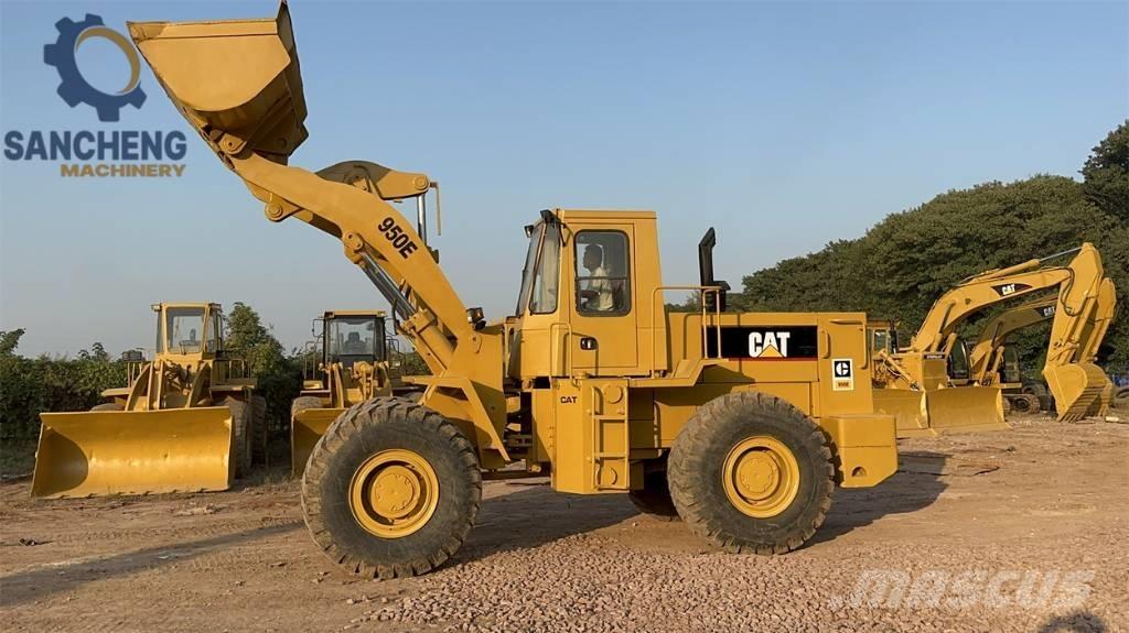 CAT 950 E Pale gommate