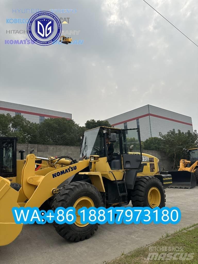 Komatsu WA 320-5 Pale gommate