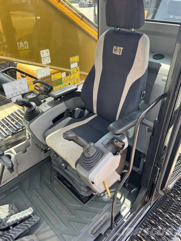 CAT MH336F Movimentazione rifiuti
