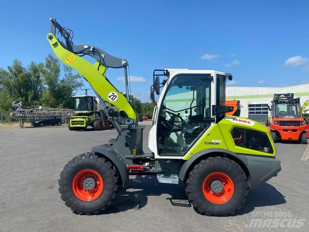 CLAAS Torion 530 Pale gommate