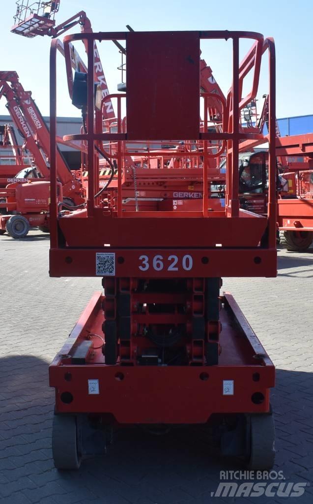 Haulotte Compact 12 Piattaforme a pantografo