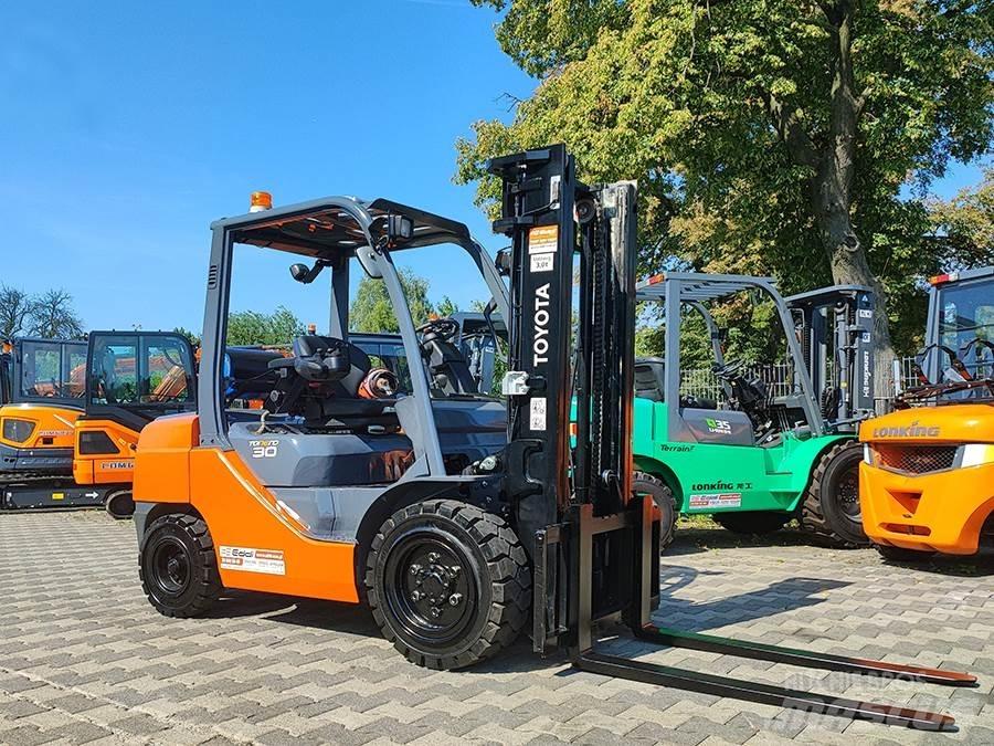 Toyota 02-8FGF30 Carrelli elevatori GPL