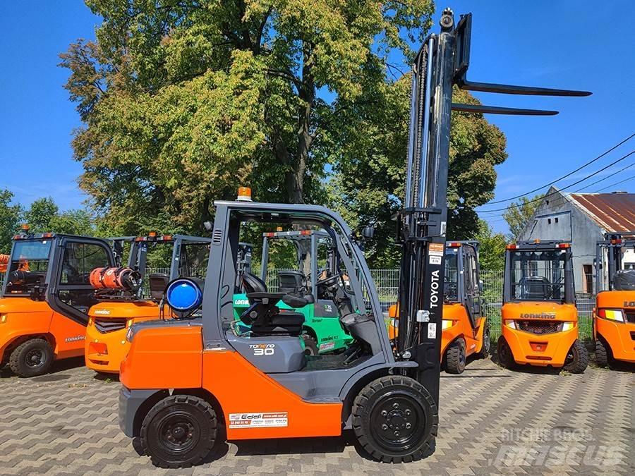 Toyota 02-8FGF30 Carrelli elevatori GPL